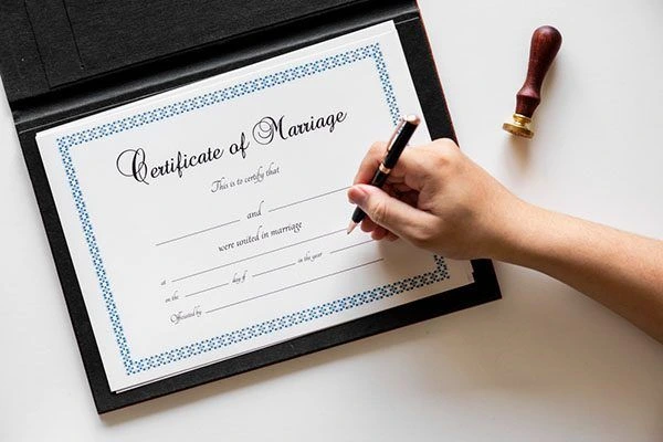 Apakah Nikah dengan WNA Australia Butuh Jasa Penerjemah Tersumpah?

